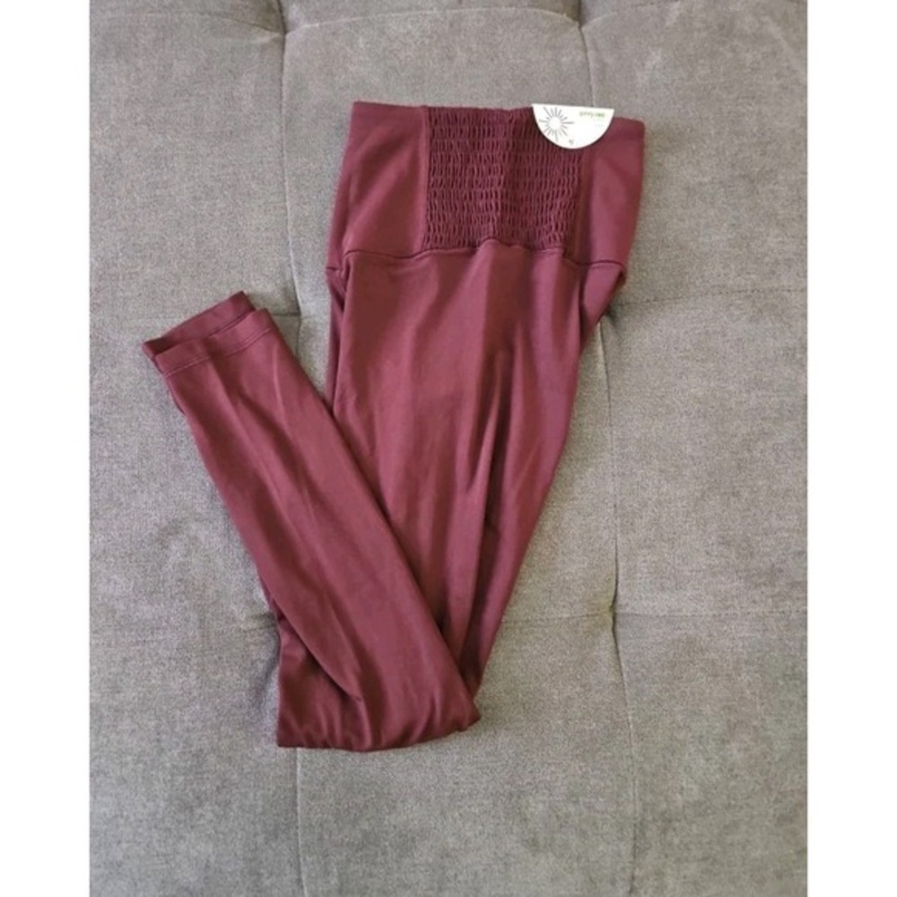 OFFLINE by Aerie Real Me Smocked High-Rise Leggings Burgundy‎ XS NWT